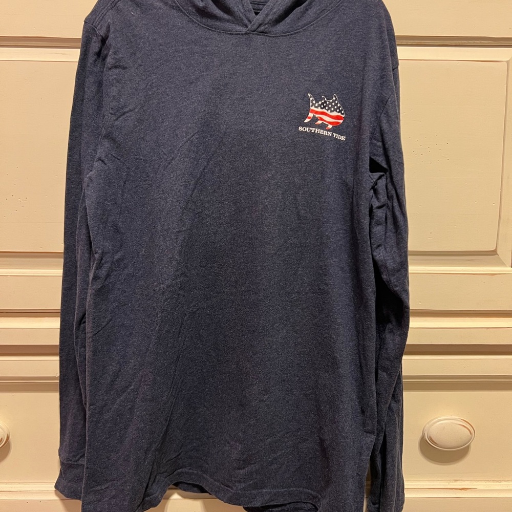 Southern Tide Navy lightweight hoodie.